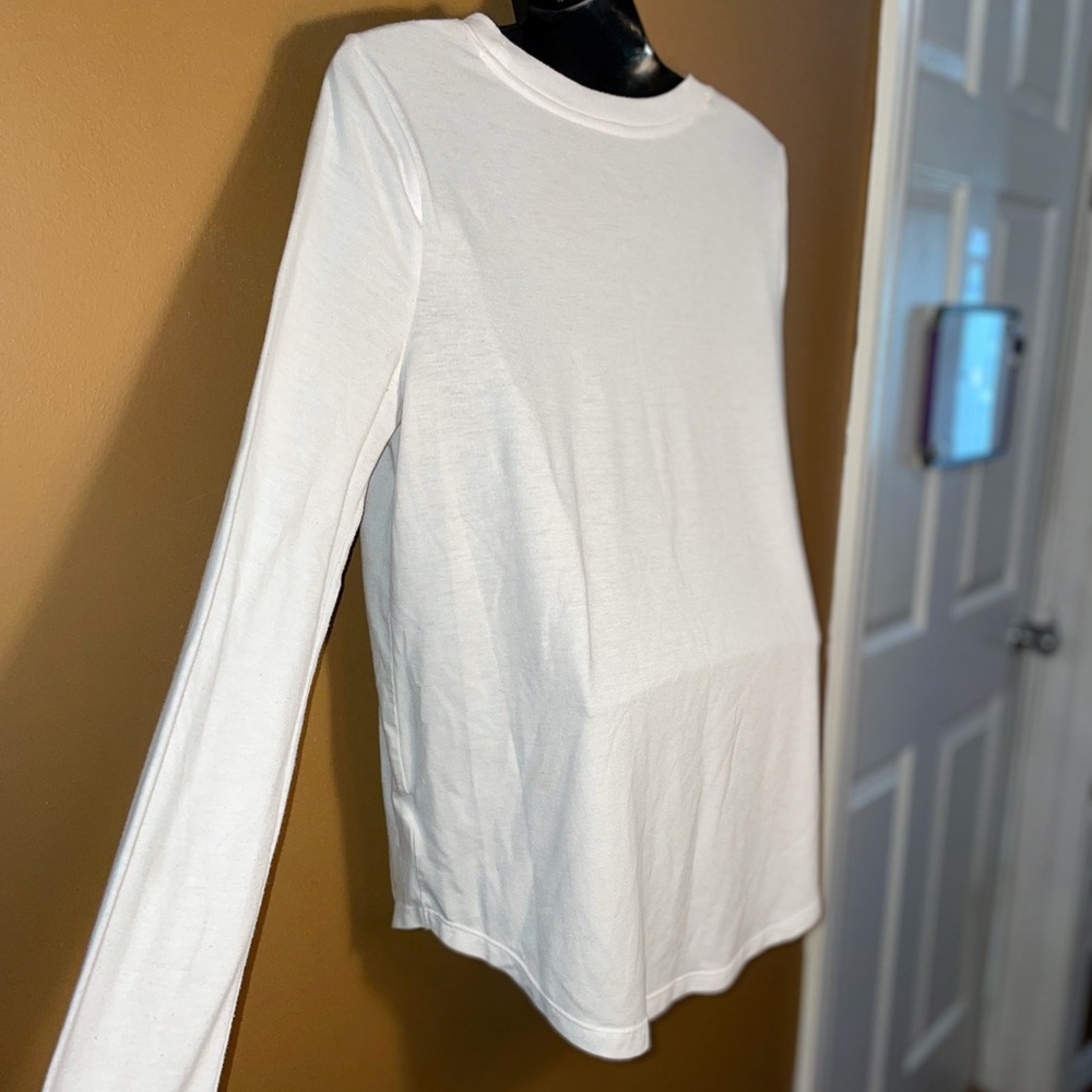 Women’s essential white basic long sleeve crew t-shirt in good used condition - Picture 6 of 8